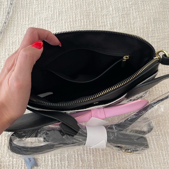 NWOT DISNEY MINNIE PURSE W/ EARS & BOW - Picture 11 of 12